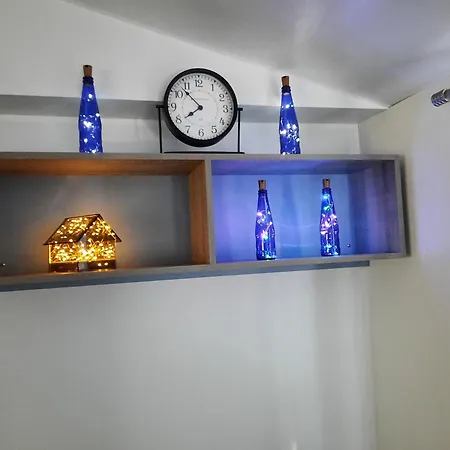 Mobil 3 Chambres Кемпинг Вик-ла-Гардьоль